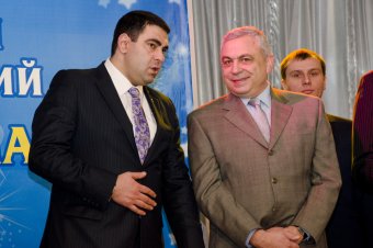 В Одессе открылась 5-я дипломатическая рождественская ярмарка (фото)