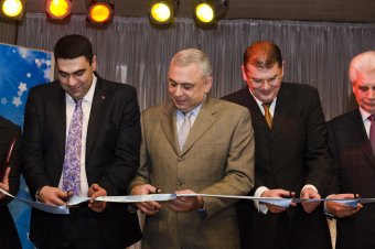 В Одессе открылась 5-я дипломатическая рождественская ярмарка (фото)