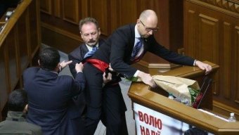 Депутаты не чувствуют ответственности за свои поступки, поэтому устраивают драки