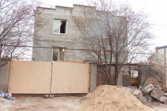В приемной семье под Одессой вместе с детьми проживают более сотни животных
