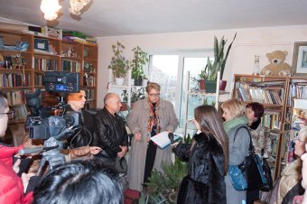 В приемной семье под Одессой вместе с детьми проживают более сотни животных