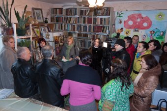 В приемной семье под Одессой вместе с детьми проживают более сотни животных
