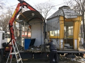 Власти Одессы отчитываются о демонтаже незаконных объектов торговли (фото)