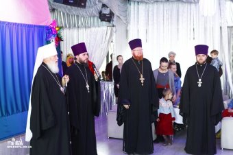Одесская епархия поздравила детей вынужденных переселенцев с праздником Святого Николая (фото)
