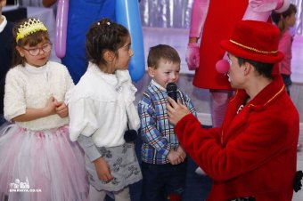Одесская епархия поздравила детей вынужденных переселенцев с праздником Святого Николая (фото)