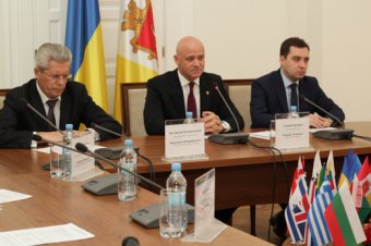 Геннадий Труханов встретился с представителями дипломатического сообщества Одессы