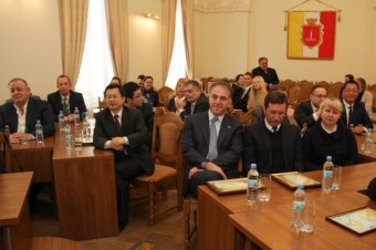 Геннадий Труханов встретился с представителями дипломатического сообщества Одессы