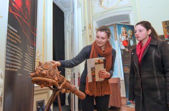 Одесситам представили булаву, как произведение искусства (фото)