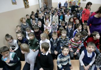 Воспитанники Одесской школы-интерната №7 получили «николайчики» от руководства ГФС (фото)