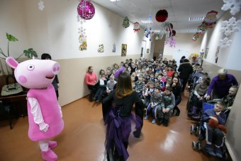 Воспитанники Одесской школы-интерната №7 получили «николайчики» от руководства ГФС (фото)