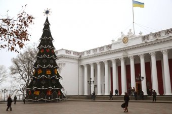 Завтра состоится открытие главной елки города