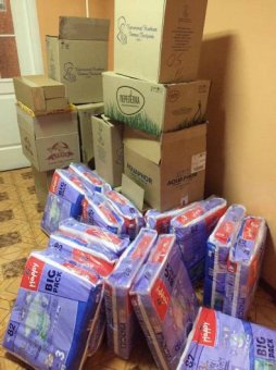 Одесситки сегодня ходили в гости с подарками к малышам, которые проходят лечение в областной больнице (фото)