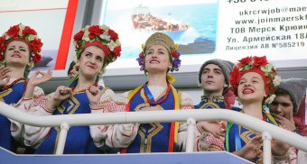 В Международном аэропорту Одесса открыли Новогоднюю почту и отметили День Святого Николая (фото)