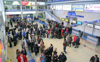 В Международном аэропорту Одесса открыли Новогоднюю почту и отметили День Святого Николая (фото)