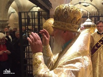 В день чудотворца Николая митрополит Агафангел совершил Божественную литургию на гробнице с мощами святителя в г. Бари (Италия)