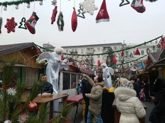 На Дерибасовской засияли огни новогодней елки (фото)