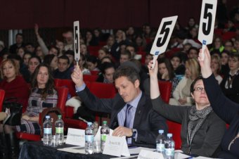 В Одессе прошел первый тур Чемпионата школьных команд КВН на «Кубок мэра» (фото)