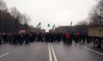 Трасса Киев-Одесса перекрыта: Протестуют аграрии