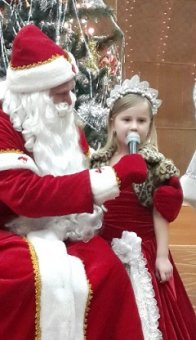 Сказочные новогодние представления проходят для детей в Киевском районе Одессы (фото)