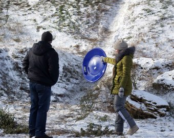 В парке Победы первый снег, и первый лед