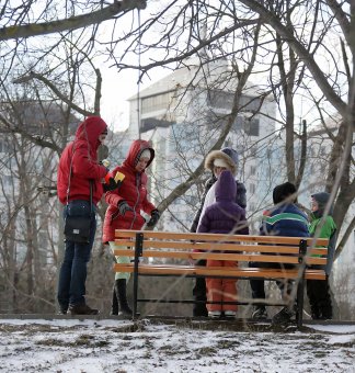 В парке Победы первый снег, и первый лед
