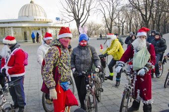 В Одессе прошел рождественский велопробег (фото)