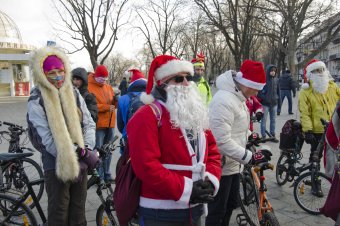 В Одессе прошел рождественский велопробег (фото)