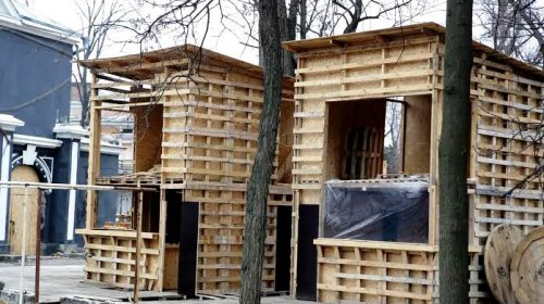На Лидерсовском бульваре появились таинственные «курятники Маразли»
