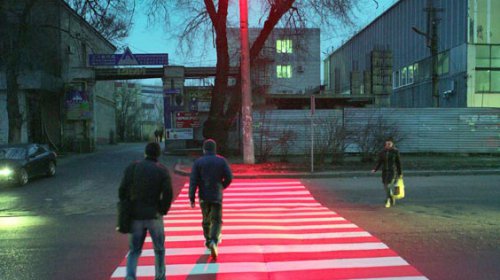 В Одессе установили первый светодиодный фонарь
