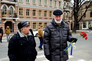 Одесситы почтили память героев Небесной сотни