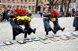 Одесситы почтили память героев Небесной сотни