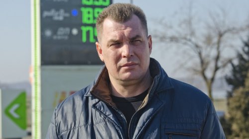 Суворовский район: коммунальщики убирают скверы и подъезды к городу