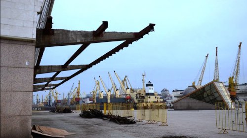 Реконструкция здания Морвокзала (фоторепортаж)