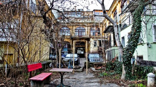 Odessit дарит женщинам котов: мартовская прогулка по городу (фоторепортаж)