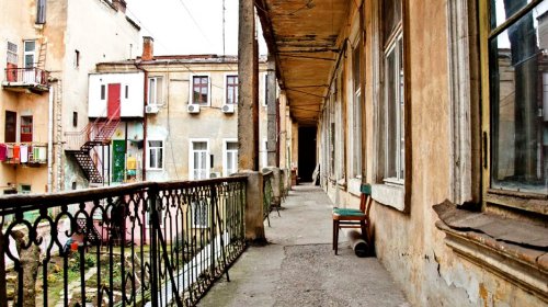 Odessit дарит женщинам котов: мартовская прогулка по городу (фоторепортаж)