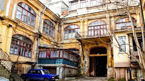 Odessit дарит женщинам котов: мартовская прогулка по городу (фоторепортаж)
