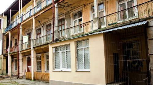 Odessit дарит женщинам котов: мартовская прогулка по городу (фоторепортаж)