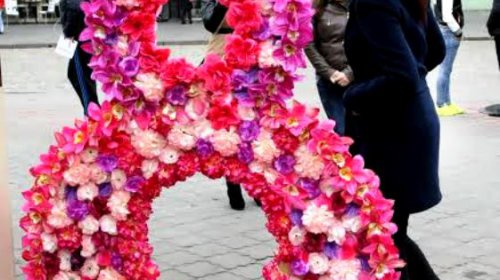 8 Марта: женщины, цветы, чувства и улыбки (фоторепортаж)