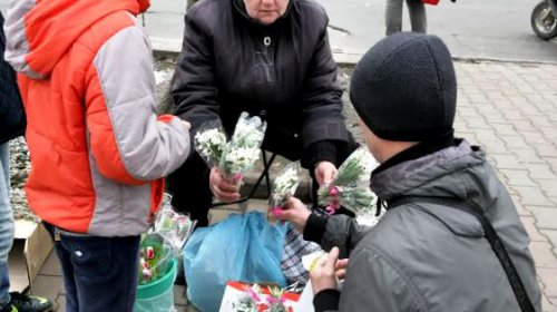 8 Марта: женщины, цветы, чувства и улыбки (фоторепортаж)