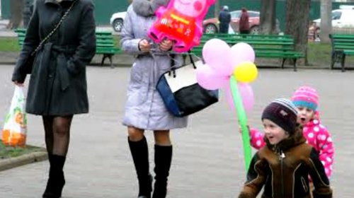 8 Марта: женщины, цветы, чувства и улыбки (фоторепортаж)