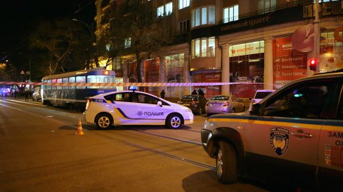 Неизвестные расстреляли инкассаторов возле Привоза, двое погибших