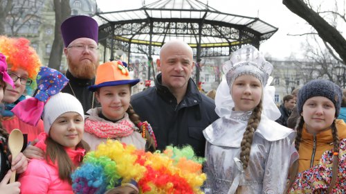 В Горсаду развернулись Масленичные гуляния