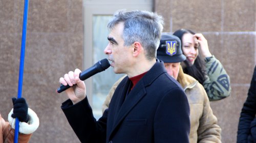 Одесская «Батьківщина» под стенами российского консульства потребовала вернуть Крым