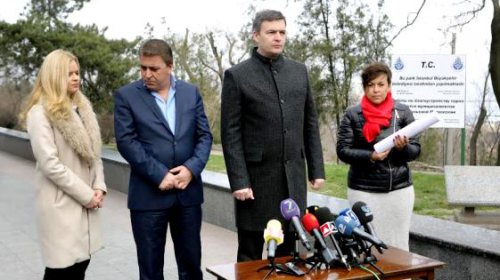 В Стамбульском парке восстанавливают старинный грот  (фоторепортаж)
