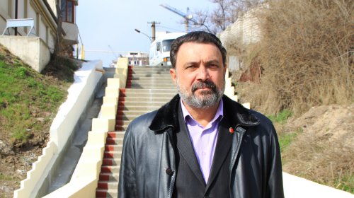 В Одессе отремонтировали лестницу к пляжу «Золотой берег»