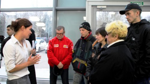 Переселенцам в «Куяльнике» отключили свет: люди пришли в ОГА