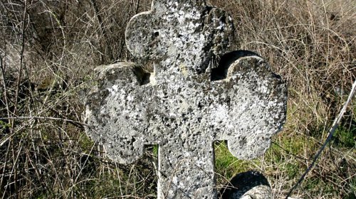 Одесситы убрали кладбище Сотниковской сечи (фоторепортаж)