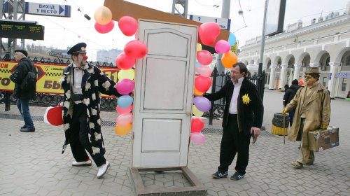 Одесские клоуны измерили у гостей города «градус юмора»