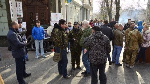 Активисты блокируют работу одесской прокуратуры