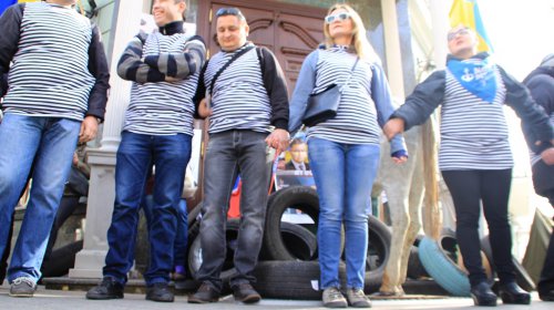 Активисты блокируют работу одесской прокуратуры
